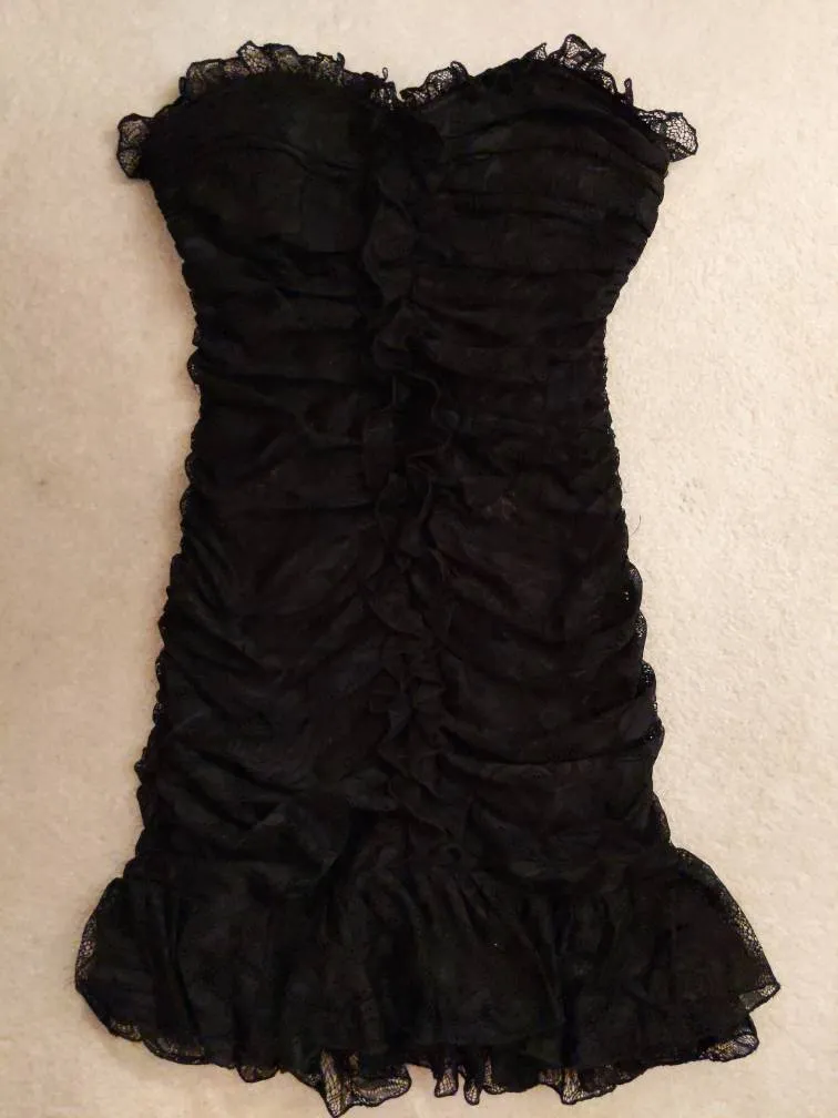 Lacy Strapless Cocktail Dress photo 1