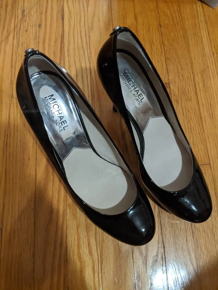 EUC Michael Kors Pumps photo 1