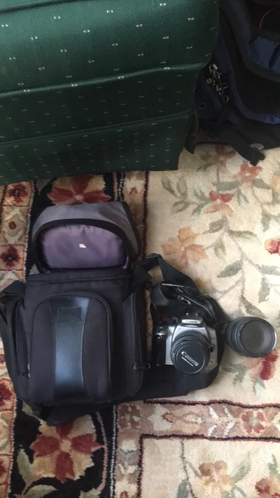 Rebel Ext Ios5 Camera Lens And Bag photo 1