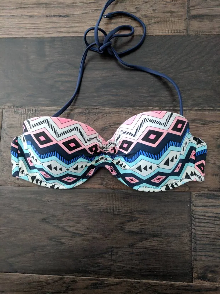 Bikini Top photo 1