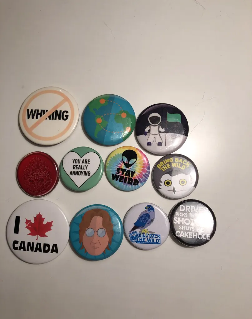 Assorted pins, barely used photo 1