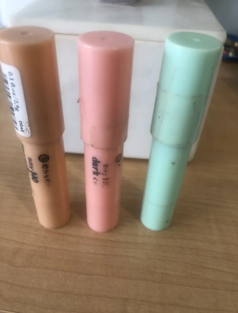 Color Correcting Concealers photo 1