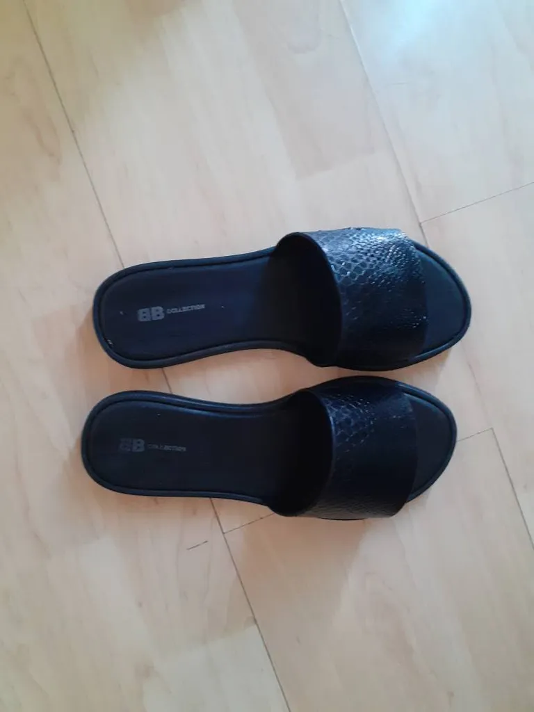 Slippers photo 1