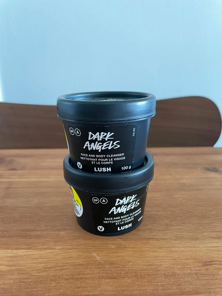 2 X Lush Dark Angels Charcoal Scrub photo 1