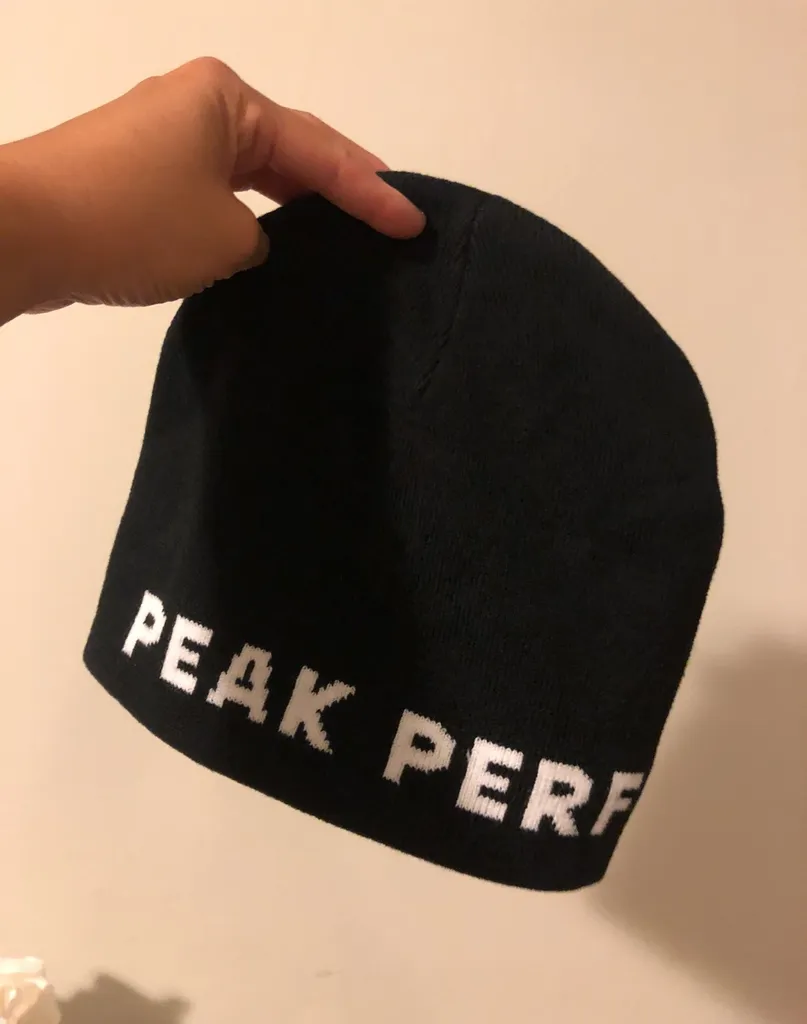 Peak Performance Toque photo 1