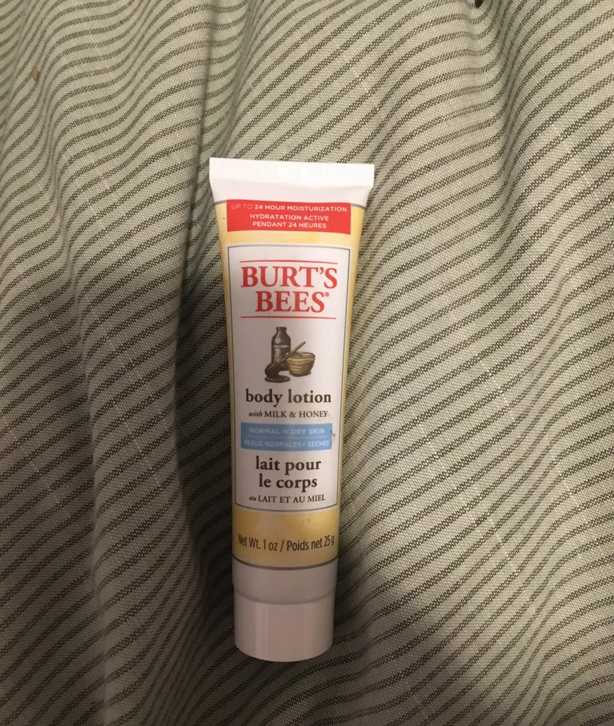 Burts Bees Body Lotion photo 1