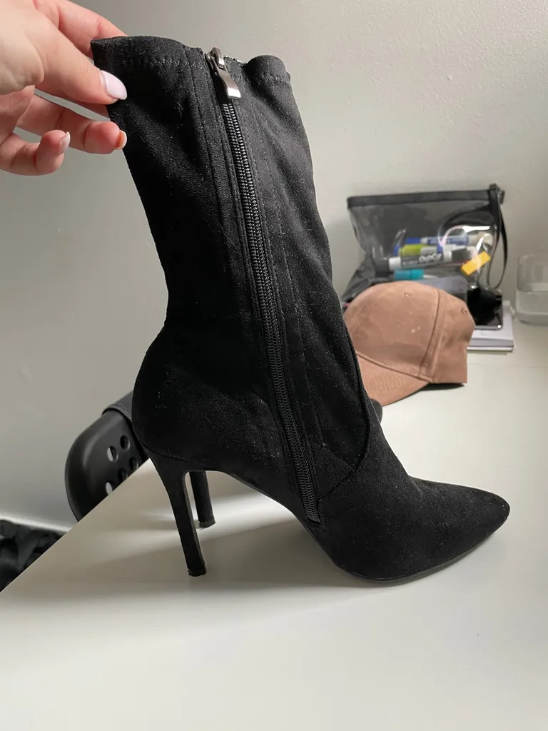 New Steve Madden Booties Heels photo 1