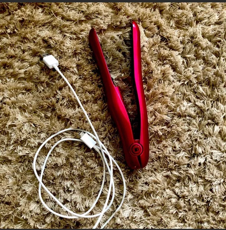 Portable USB Charge Hair straightener photo 1