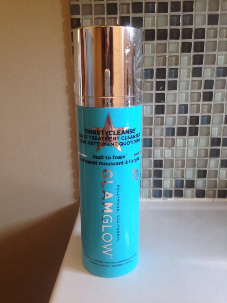 Mud Foaming Cleanser photo 1