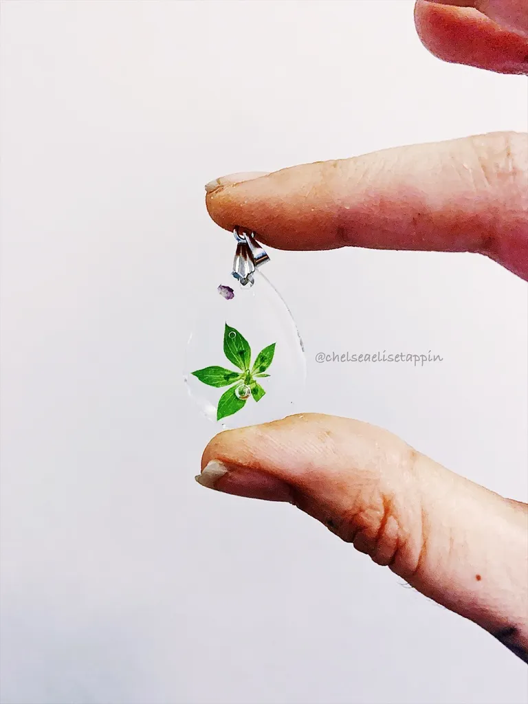 💚 Leaf Pendant 💚 photo 1