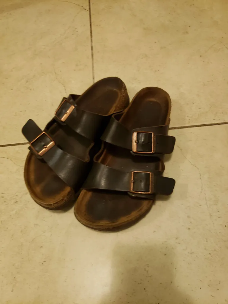 Leather Birkenstocks (Birk's) Sandals -- Size 36 -- Used but ... photo 1
