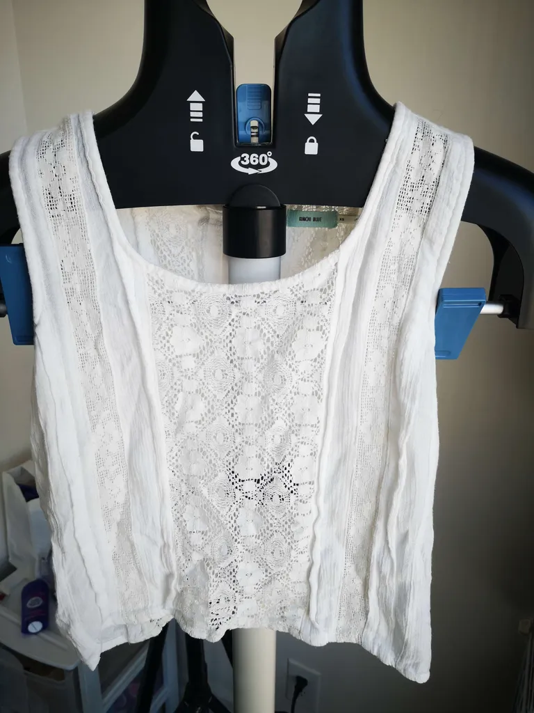 Summer Lace Top Sz XS photo 1