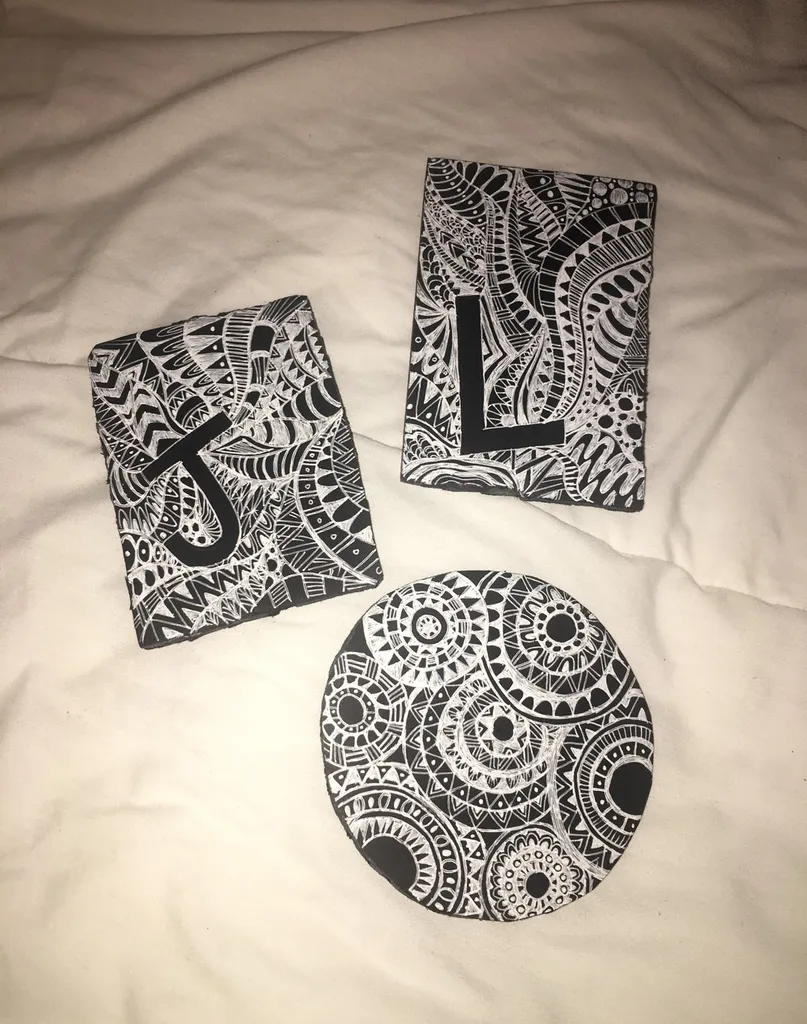 FREE Zentangle Art BNW photo 1