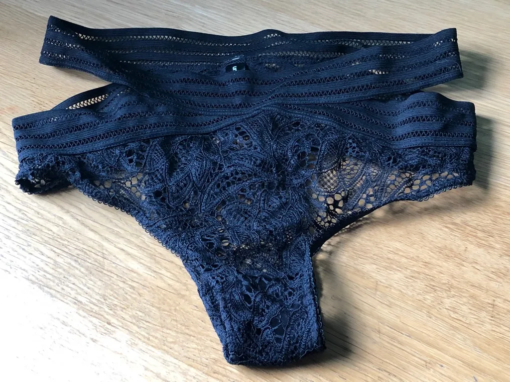 S - Lace Undies photo 1
