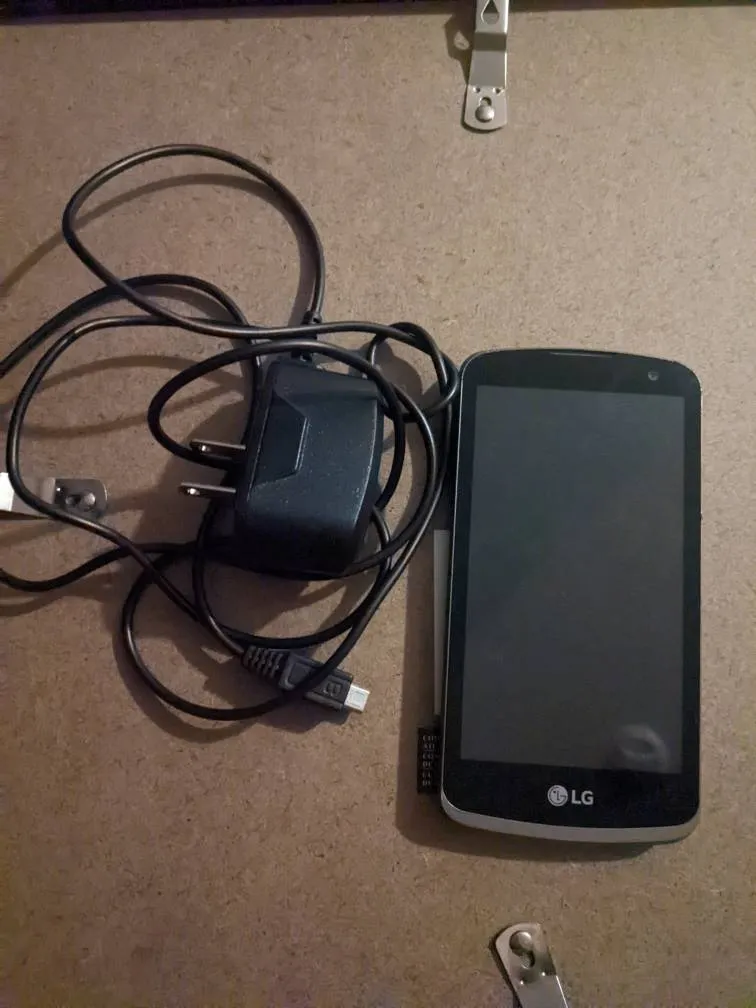 Samsung LG Phone photo 1