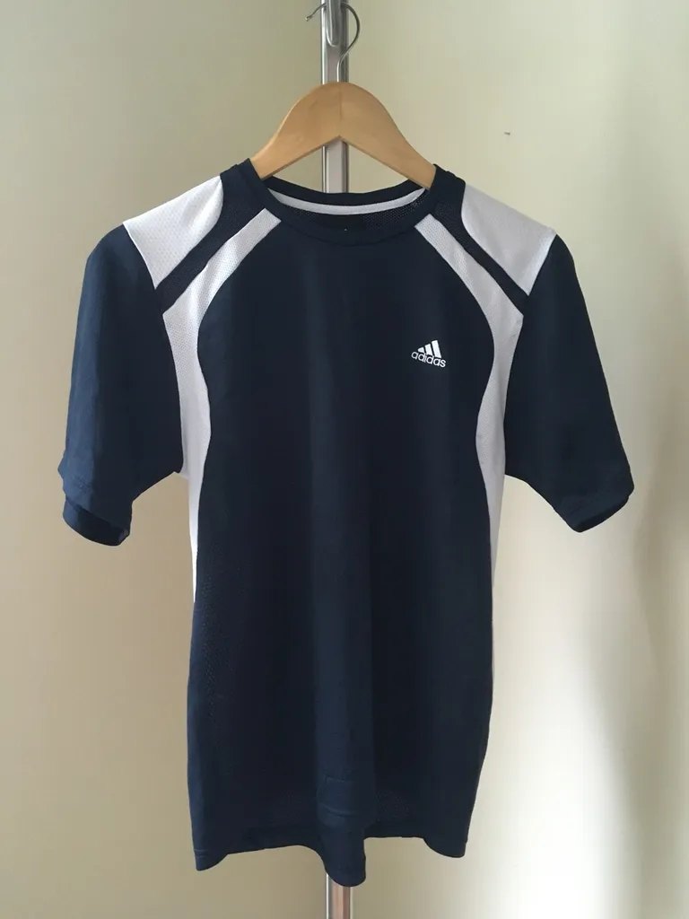 Adidas Men’s Small Athletic Top photo 1