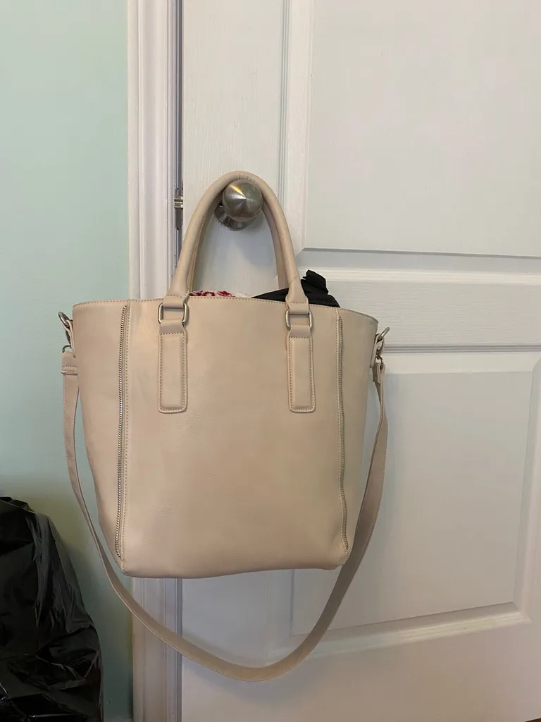 Cream Tote Shoulder Bag photo 1