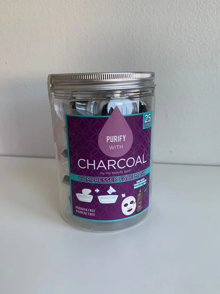 BNIB 25 DIY Face Masks photo 1