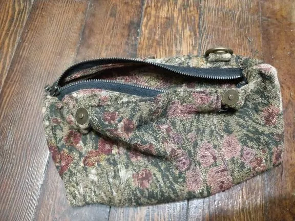 Fanny Pack/Small Purse photo 1