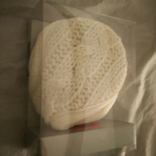 Ear Muff Headphones photo 1