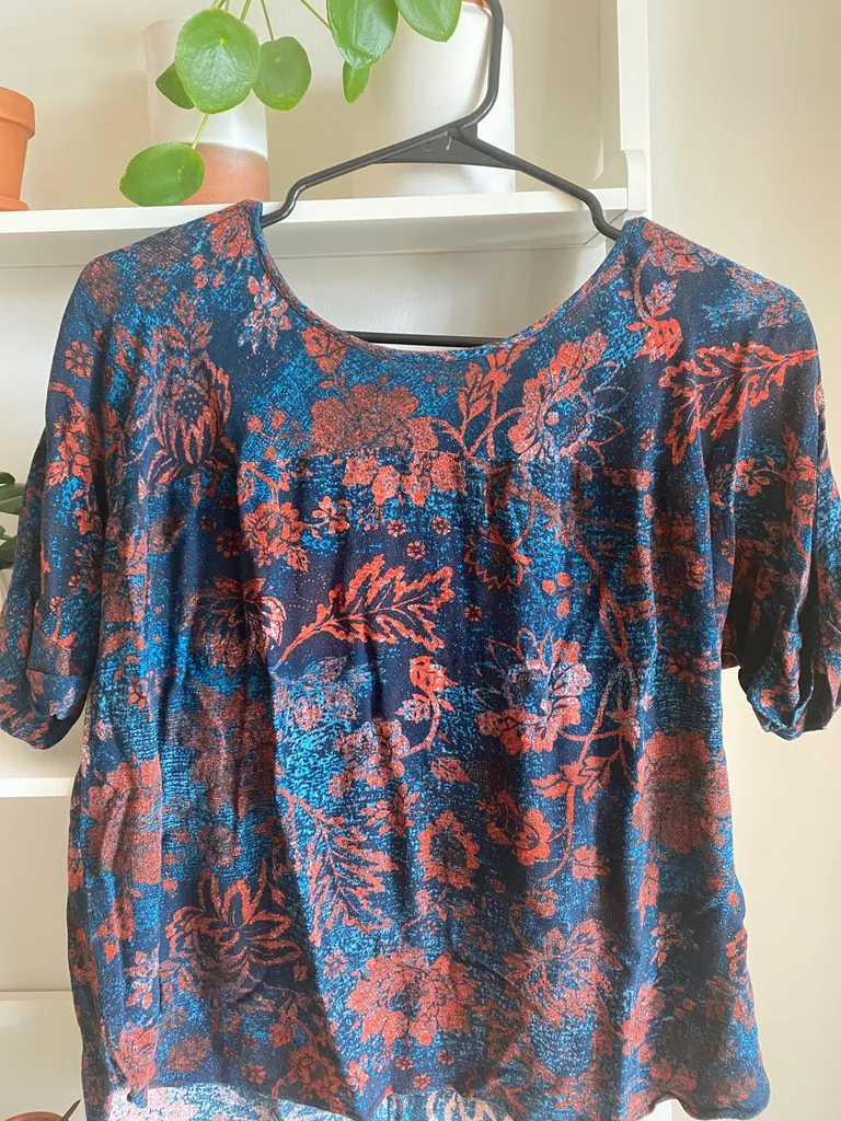 Floral Tshirt photo 1