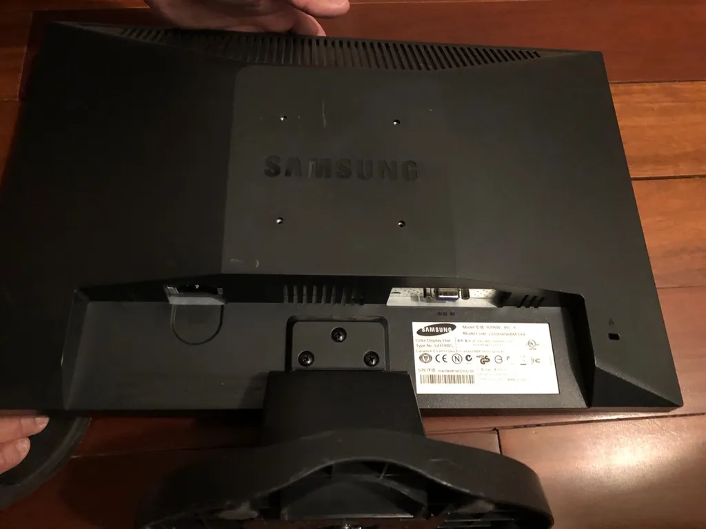 Samsung Vga Monitor photo 1