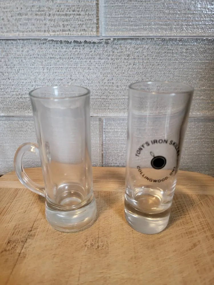 2x Glass Shot Glasses photo 1