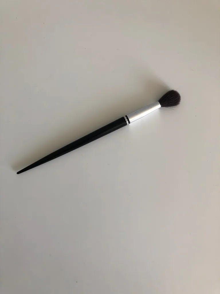 Sephora Crease Eyeshadow Brush photo 1