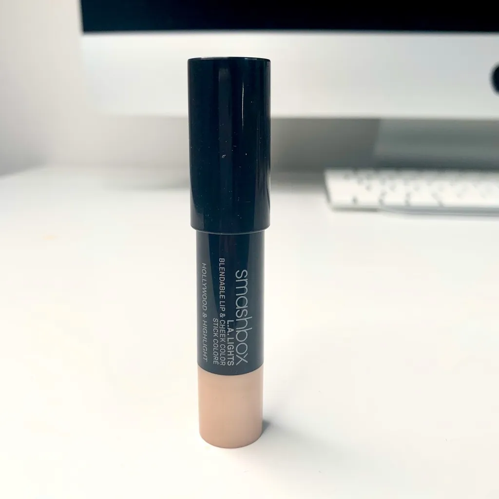 Smashbox LA Lights Lip And Cheek Highlight photo 1