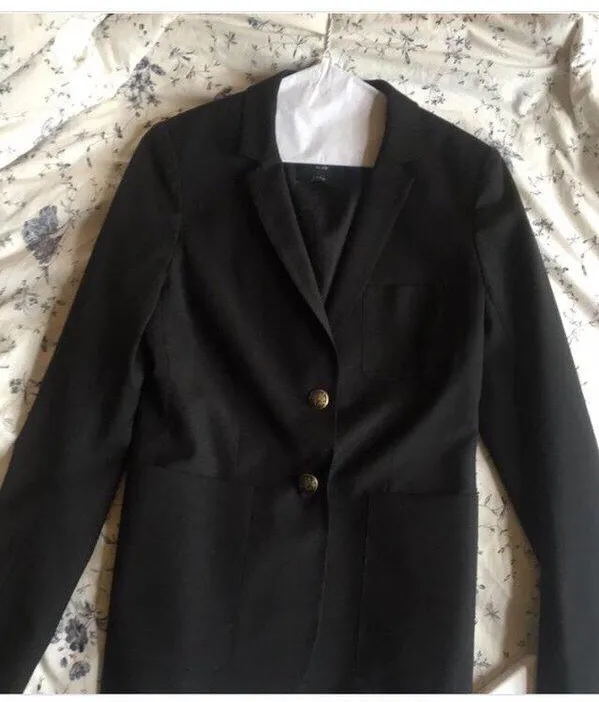 Aritzia Talula Size 4 Blazer photo 1