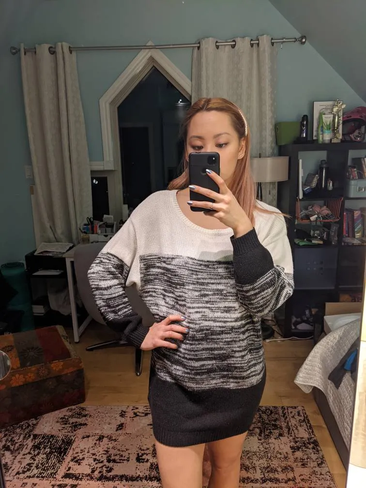 H&M O/S Sweater photo 1