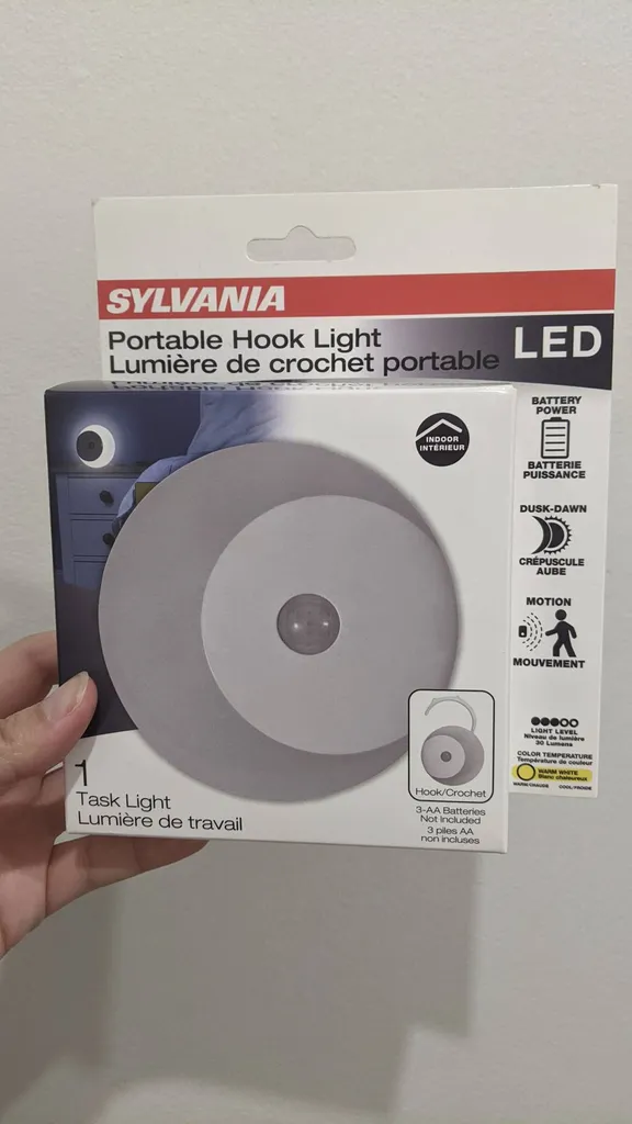 Sylvania Hook Light photo 1