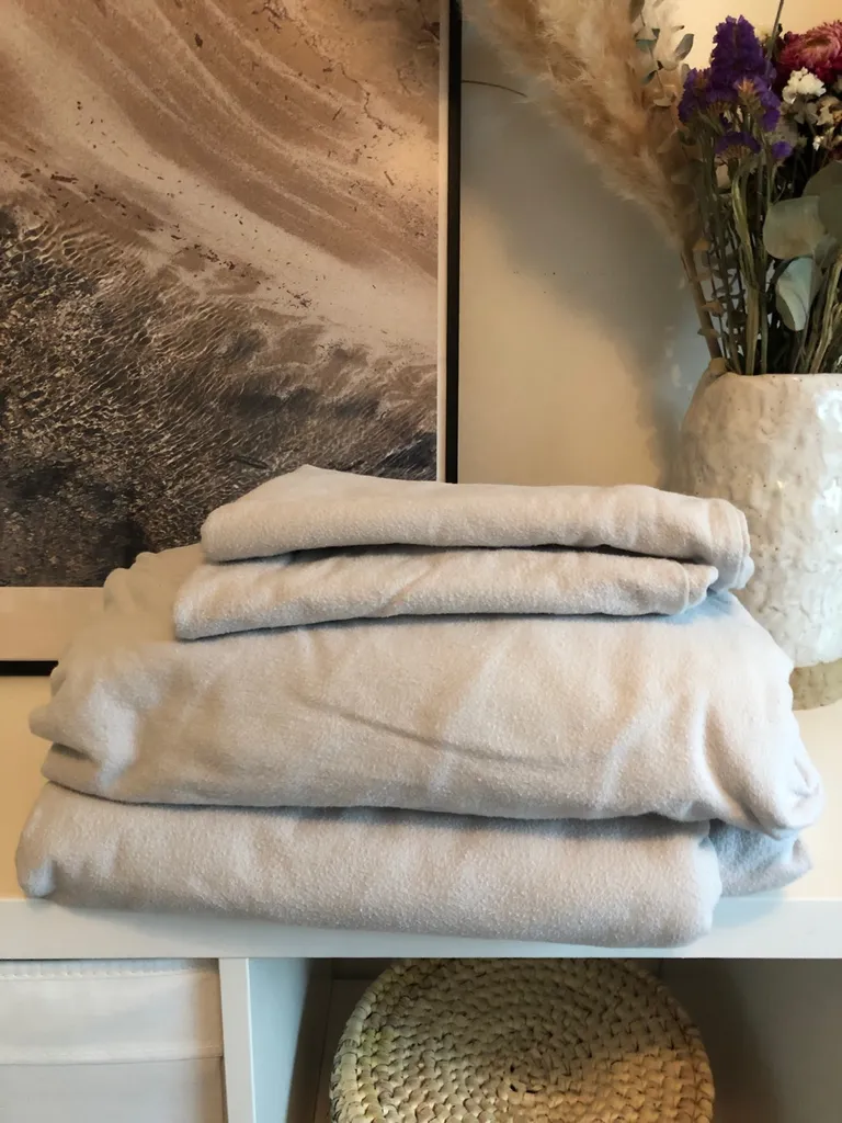 100% Cotton Flannel Sheet Set photo 1