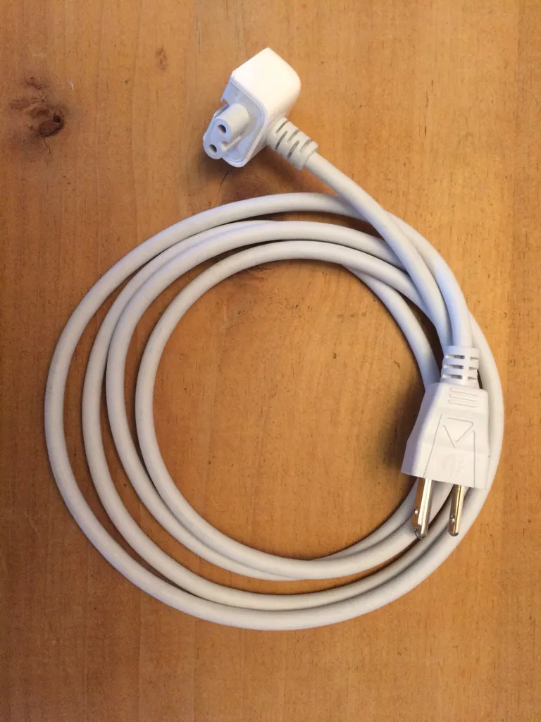 Mac Extension Cord Thingy photo 1