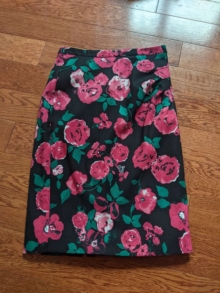 Flower skirt photo 1