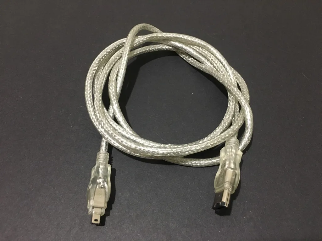 Firewire Cable photo 1