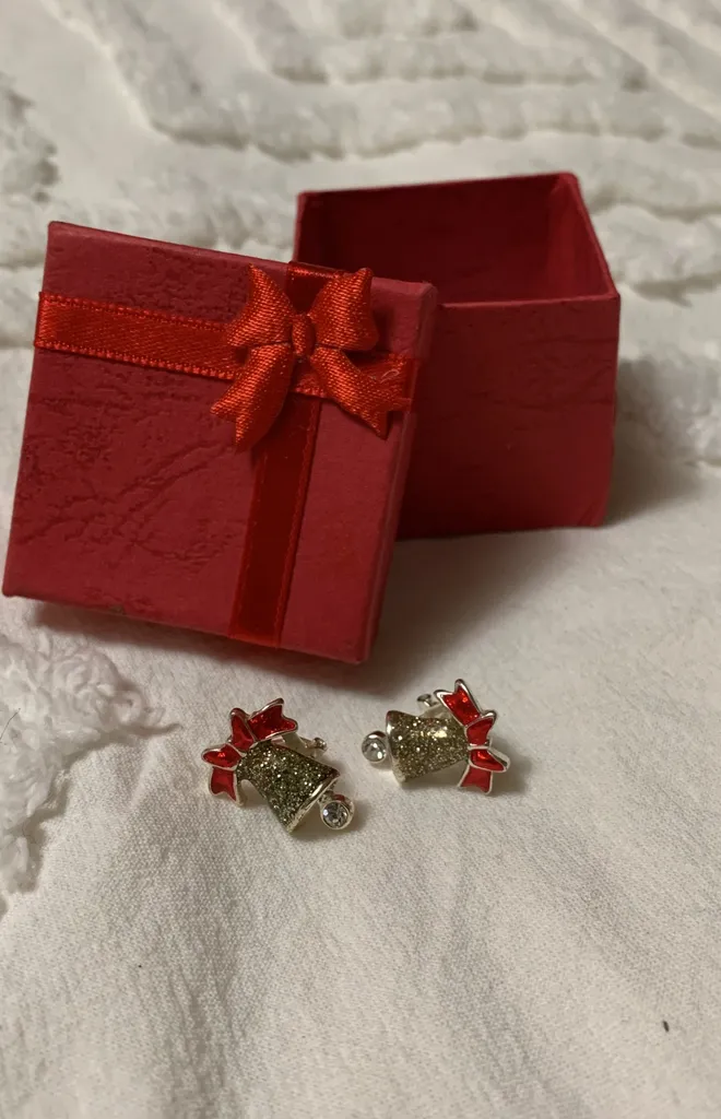 Holiday Clip on Earrings photo 1