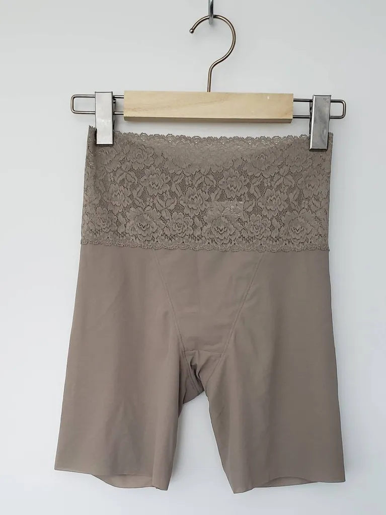 Uniqlo Shapewear photo 1