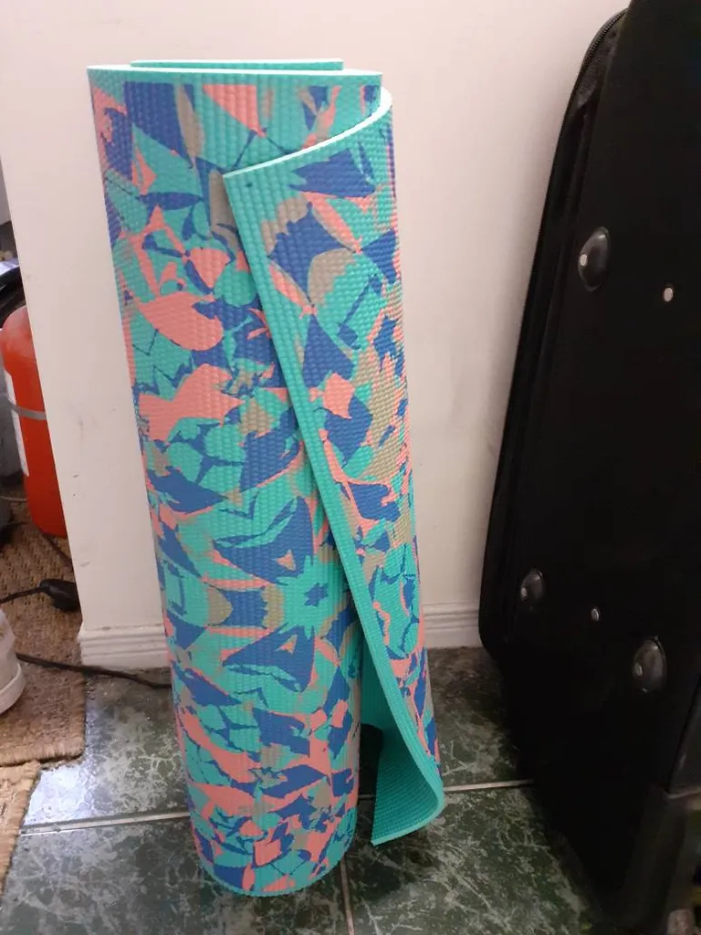 Gaiam Yoga Mat photo 1