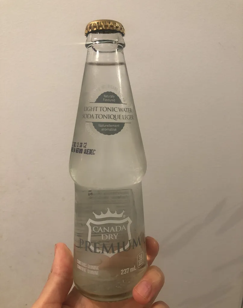 Canada Dry Premium Light Tonic Water photo 1