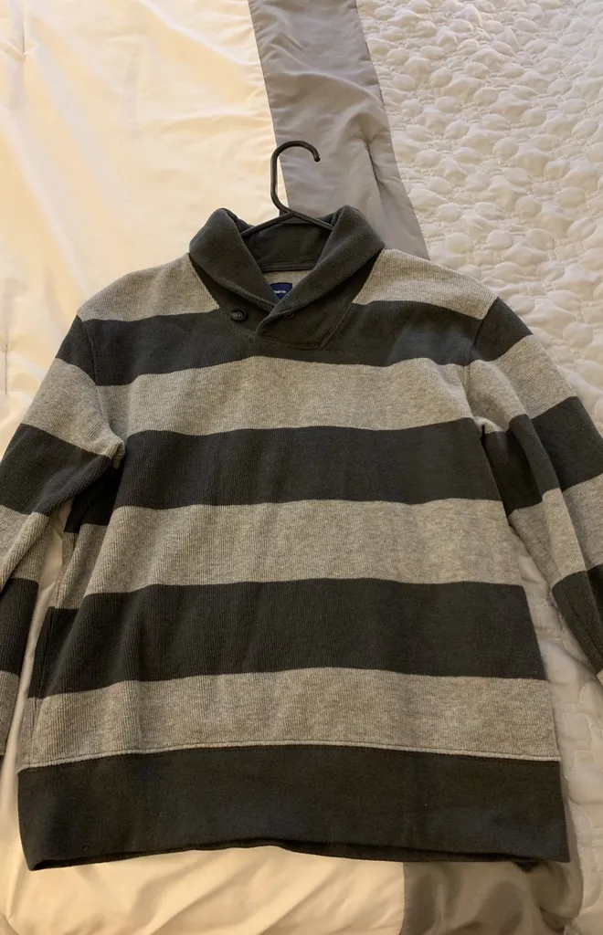 Gap Sweatshirt With Collar photo 1