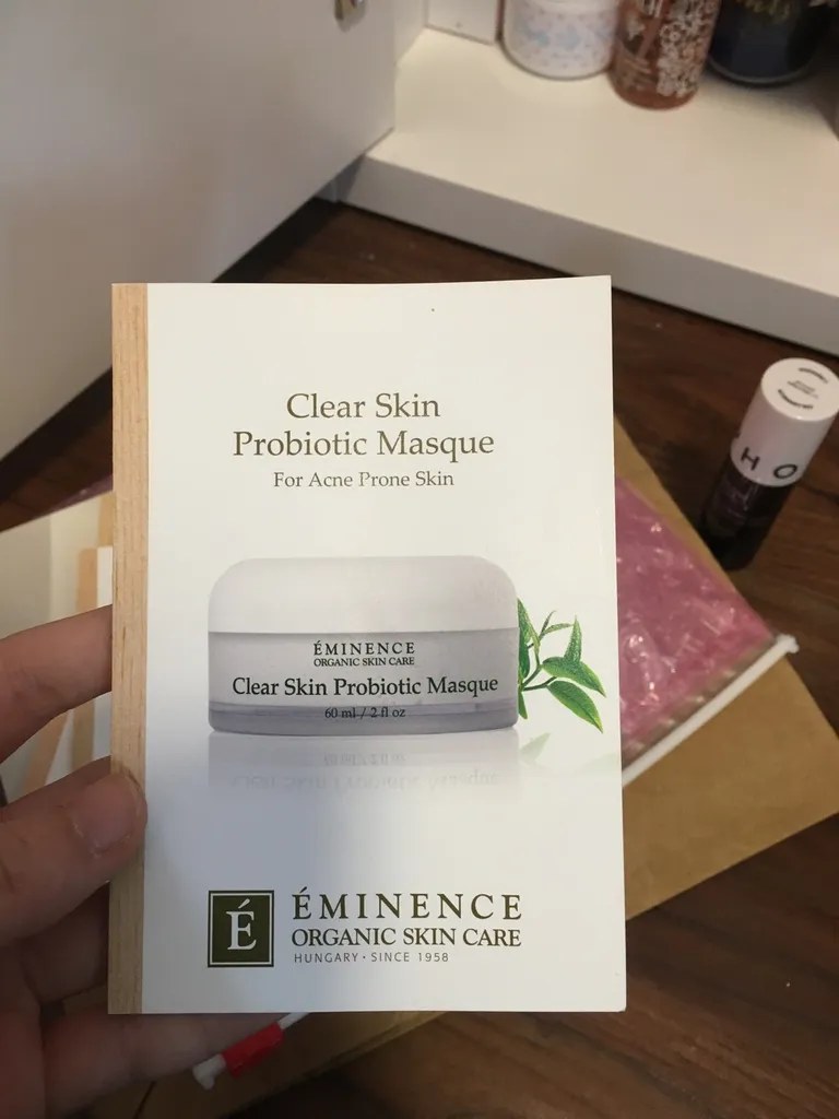 éminence masque sample photo 1