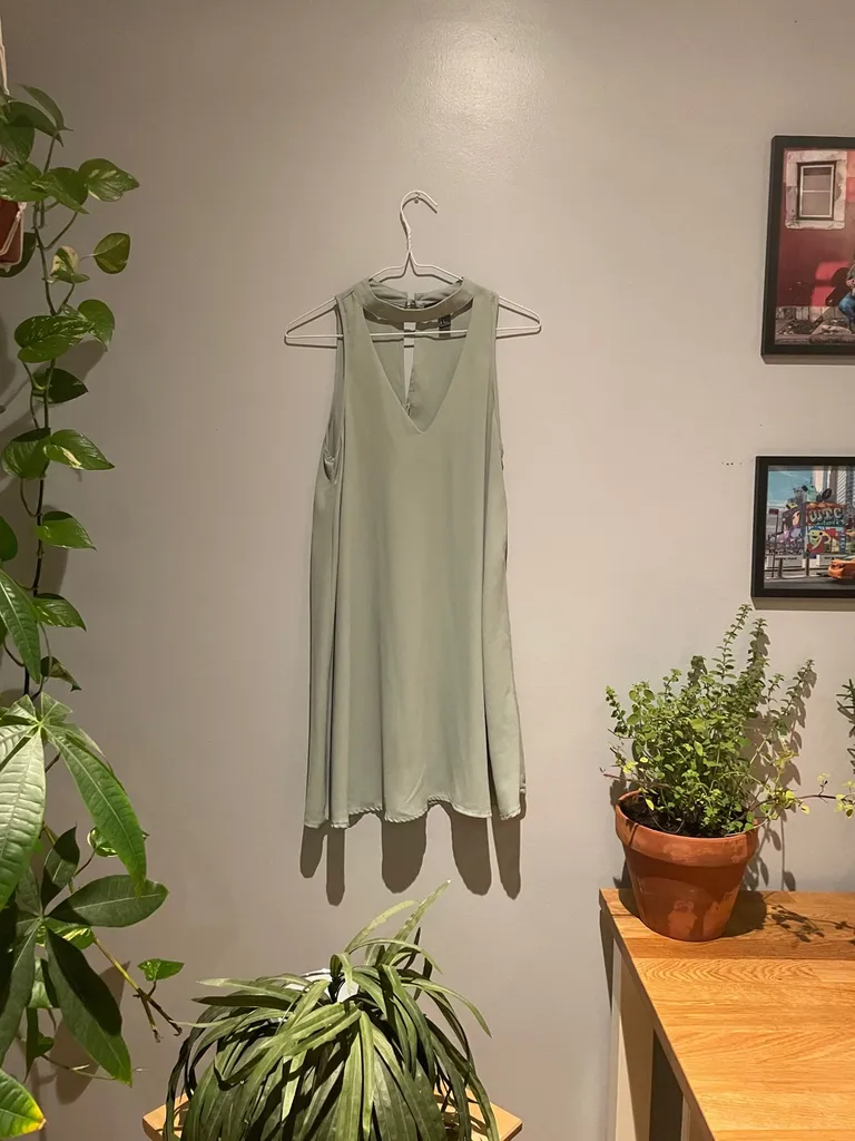 Aqua/Robin’s Egg Blue Chiffon Dress photo 1