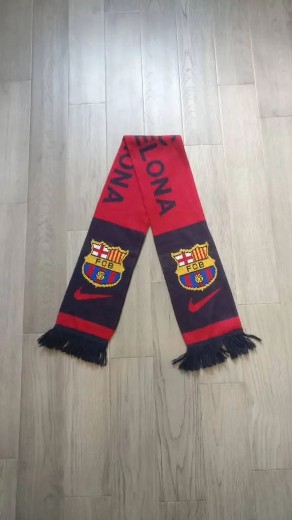Nike FC Barcelona Blaugrana Futebol Soccer Scarf photo 1