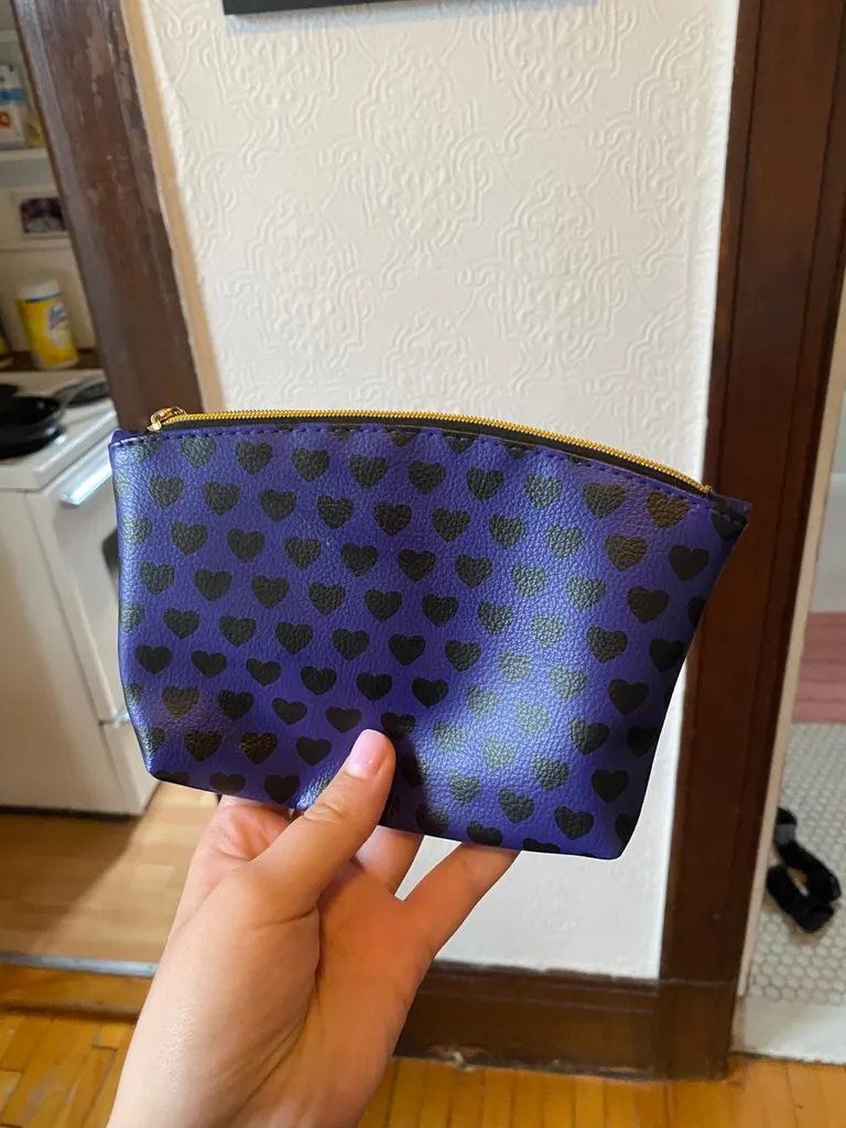 Small makeup bag photo 1