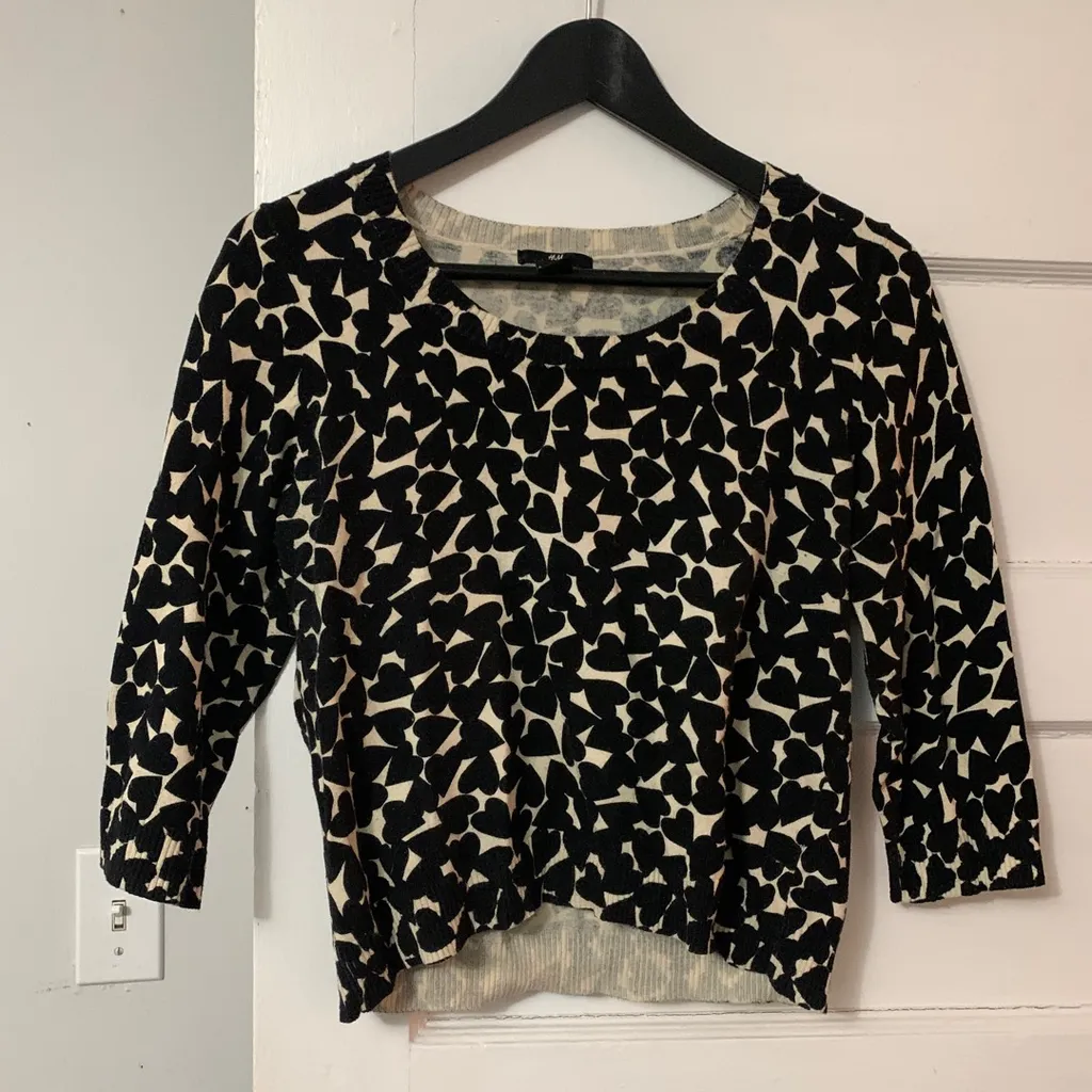 H&M Cropped Sweater photo 1