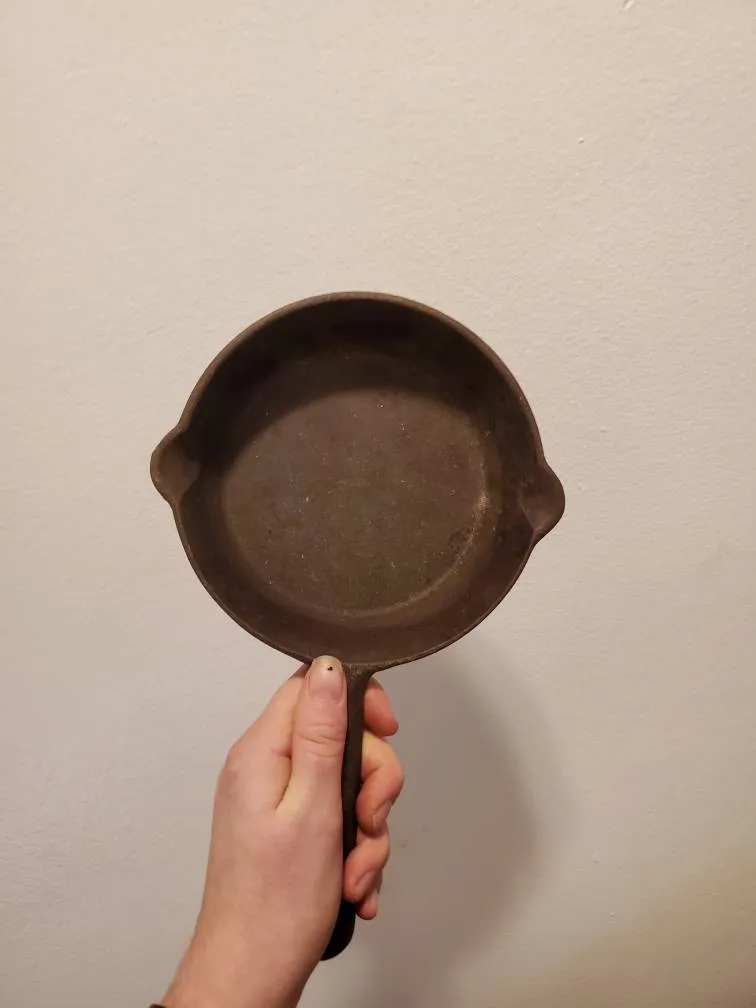 Cast Iron Pan photo 1