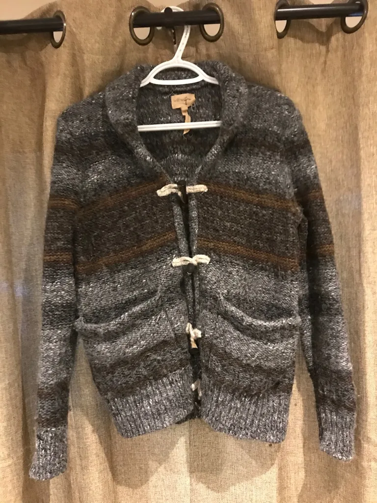 Aritzia Wilfred Free Wool Sweater photo 1