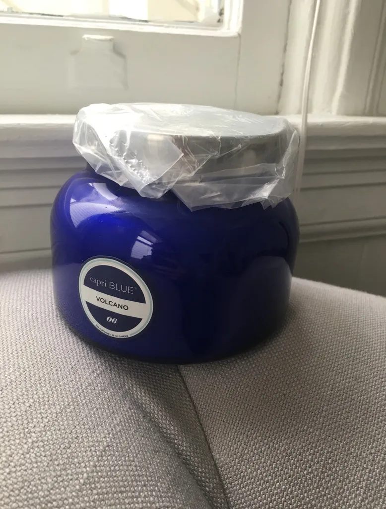Capri Blue Volcano Candle photo 1