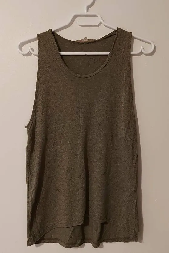 Monk And Lou Tank photo 1